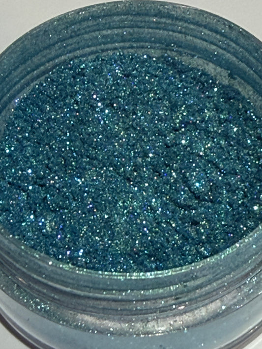 -Elrond- Eiliant Pigment with Hues of Deep Teal and Light Green