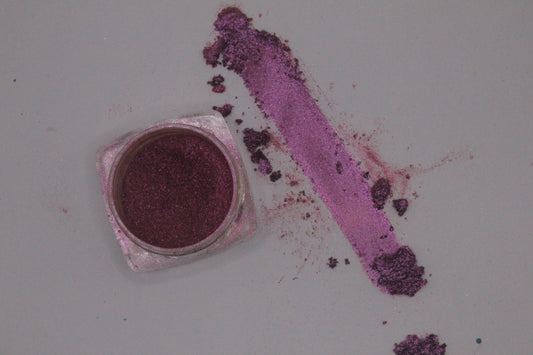 Glimmer Rainbow Mica: Katniss